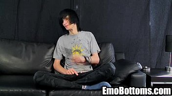 Preview 1 of Jordi El Nio Polla With Sexy Mom - A sexy punk brunette twink is masturbating