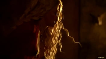 Preview 3 of Pee Drinkig - Lucy Lawless - Spartacus: S01 E04 (2010)
