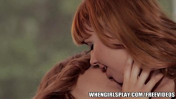 Preview 1 of Tertipu Tukang Servis - Pair of HOT young redheads spend the day eating eachother out