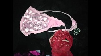 Preview 4 of Virgin Chaild - Enel cuarto de mi mami
