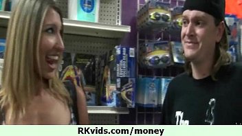 Preview 4 of Adik Pon Fatah - What can do a girl for some cash 3