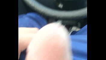 Preview 2 of Chinese Gay Dlave - mi verga en el carro..busco alguien ke me la mame