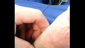 Preview 1 of Chinese Gay Dlave - mi verga en el carro..busco alguien ke me la mame