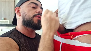 Preview 1 of Mom And Son For Bhrodar Chut Hd - O Mr.bumbum me deu uma surra de cu com seu rabo lindo, gostoso, malhado e mega gigante e ainda usando calcinha vermelha