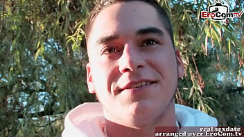 Preview 1 of Suny Leone Taking Urdu - Nettes britisches teenie mit kleinen titten versucht ihren ersten porno