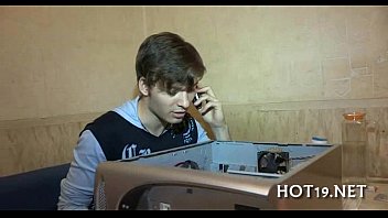 Preview 1 of 10sex India - Chap looks at his gf sex