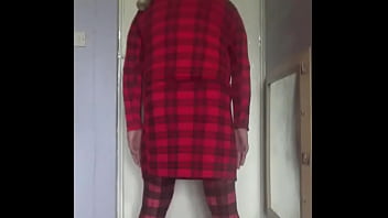 Preview 4 of Turk Ass3 - come film me while i swallow your pee for the world to see