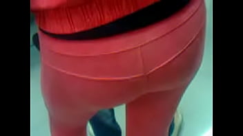 Preview 4 of Roja Puku Nude - Filmando el culo de mu hermana delante de su enamorado xD
