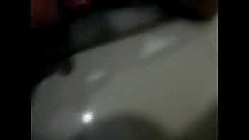 Preview 2 of Tranny Amature Solos - Pagando boquete pro desconhecido no banheiro do shopping