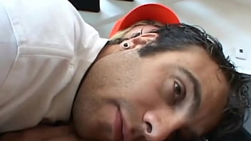 Preview 1 of Porno Com Caminhoneiro - Gang bang