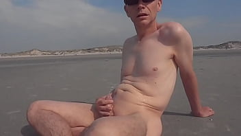 Preview 3 of Summer Caeter - pissfreakbeach