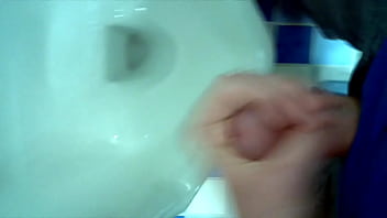 Preview 2 of Romantis Di Tempat Tidur - Cum to My Urinal