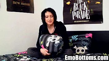 Preview 2 of Mote Phodey - This sexy brunette emo twink is jerking his cock off