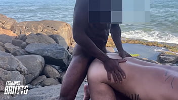 Preview 3 of Xxx Suny Lion - Fernando Brutto dando gostoso na praia de Abric&oacute_