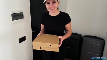 Preview 1 of Monique Aler - The Cute Courier Turned Out To Be A Pervert - Fucked Her And Cum In Her Mouth To Pay For Pizza