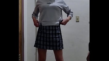 Preview 1 of Small Xcxx Videos - 【伪娘】美腿娘楼梯间手冲射出