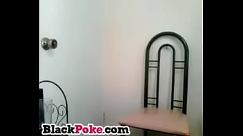 Preview 1 of Kearny Nweb Porn - Bootylicious black babe shakes her round ass