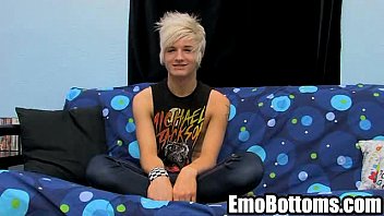 Preview 1 of Hezher Gils - This sexy blonde punk twink is jerking his cock off