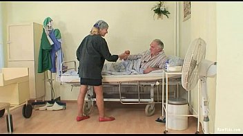 Preview 2 of Butt Uroma - Old Couple Blowjob