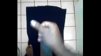 Preview 3 of Amatuer Bikini - out da shower,  cum