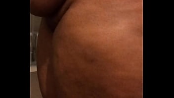 Preview 1 of Cheerleader Big Tube Men - black girl pees for the camera