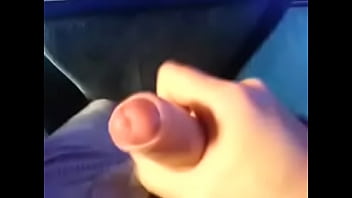 Preview 2 of Fart Red - Punheta dentro do Onibus