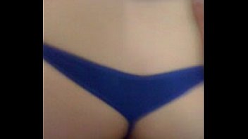 Preview 3 of Banhera - my gf blue thong