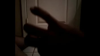 Preview 2 of Danish Schoolgirls Piss - joven de 22 a&ntilde_os y vergudo mija quieres..22 year old gots a big cock.
