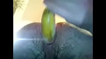 Preview 2 of Cheines Mom Sex - A BANANA UP MY GAY ARSEHOLE