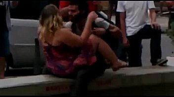 Preview 4 of Granny Wife Young - Sexo na rua no Rio de Janeiro