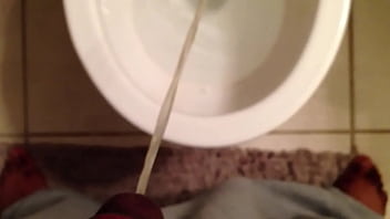 Preview 1 of Anal Nikki Lynn - Peeing 1995