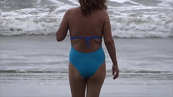 Preview 2 of Bbw Mesr - I expose myself on the beach,  I look at big cocks and I get excited,  great masturbation asking for cock