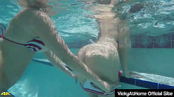 Preview 2 of Police Poran Xxx - Babes Vicky Vette And Rachel Storms Licking Their Pussies In The Pool!