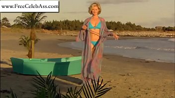 Preview 4 of Reflexologi Prn Grts - Gretchen Mol hot in bikini from The Memory Keeper