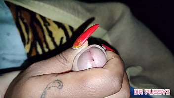 Preview 4 of Love Teen In - USOU A M&Atilde_O TATUADA DA BABYSITTER AFRICANA PARA TIRAR LITROS DE ESPERMA DO PAU BRANCO DE 23CM E AINDA BABA 3X ANTES DO ORGASMO