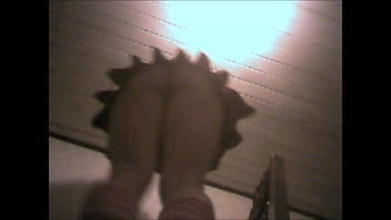 Preview 3 of Prono Mila - colegiala bailando