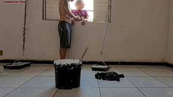 Preview 3 of Helpless Slaves - dona de casa casada trai seu marido com pintor do pau grande