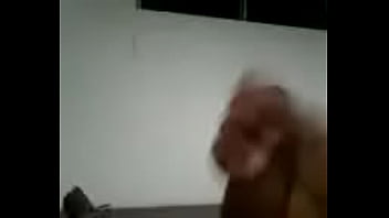 Preview 2 of Daddy Young Gay Brutal - meu amigo batendo uma pra mim