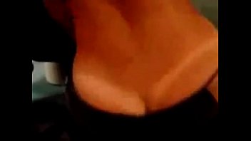 Preview 2 of Tiny Xxx Washroom - Mulher Mel&atilde_o dan&ccedil_ando funk