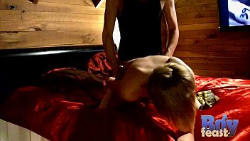 Preview 4 of Japanese Secretary Handjob - Bedroom Twink Performance
