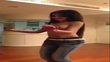 Preview 2 of Mom Son Ing - Iraqi girl dancing and showing awesome boobs