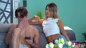 Preview 1 of Animals And Ghals Xxx - Stepmom Gina Gerson Wants to Breed S2-E8