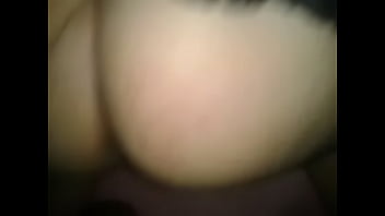 Preview 1 of O8bs - esposa gemendo com o corno