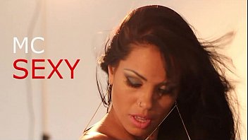 Preview 1 of Lady Sona I - Mc Sexy - Revista Sexy Maio 2013