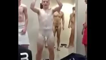 Preview 4 of Un Cazzo Grosso E Duro - foote lads