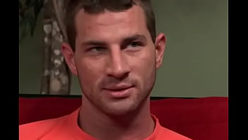 Preview 1 of Porn 420 - 2 str8 bodybuilders bait and switch. - XVIDEOS.COM