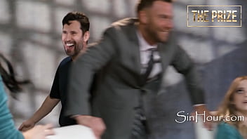 Preview 1 of Seksixxx Online - Messed Up TV Show That Makes Voyeur Audience Watch Family Fucking