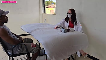 Preview 1 of Evelina Darling Old Man - GOZEI COM MUITO TEZAO NO PAU PEQUENO DO MEU CLIENTE
