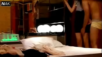 Preview 2 of Czech Chubby Massage - L&yacute_ T&aacute_&raquo_&lsquo_ng Thu&aacute_&raquo_&micro_ - A Tam A - P1