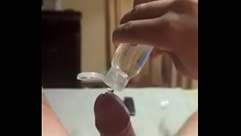 Preview 1 of Single Mom Hungry For Black Cock - Masturbaci&oacute_n con lubricante